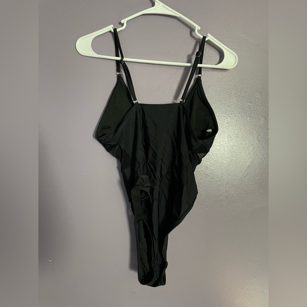 Black one piece swimsuit - Picture 4 of 4